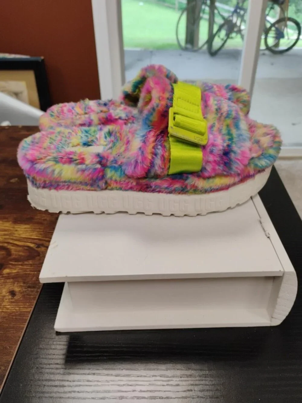 UGG Fluffita Pixelate Platform Slides Multicolor Women’s Size 6